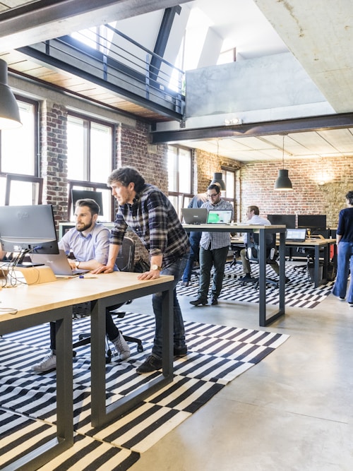 Industrial manufacturing line, backup supplier activation